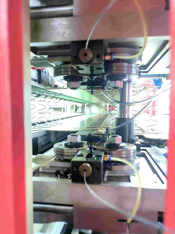 1.9-2.4mm Max 2000mm Mattress spring bed core making machine With 90-100 Springs/min Capacity